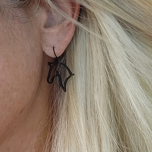 HORSE HEAD SILHOUETTE EARRINGS - Picture 4 of 7